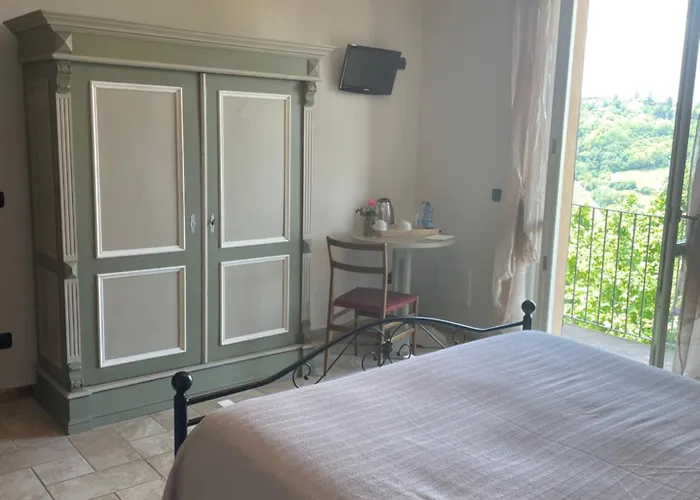 בית חווה Cascina Anri *